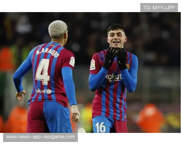 巴萨替补中场的送球成就关键助攻